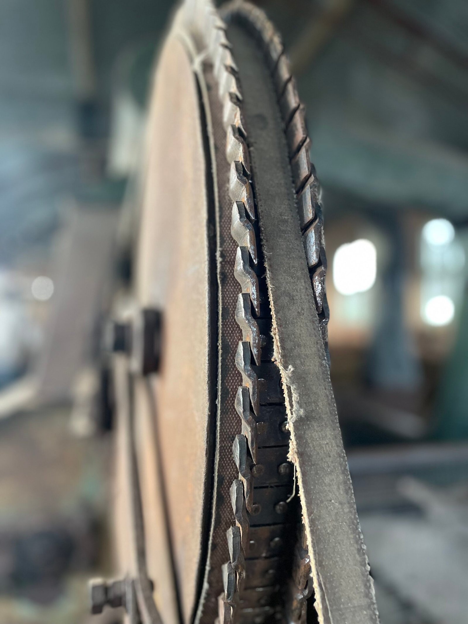 Close up of a wheel on a scutcher